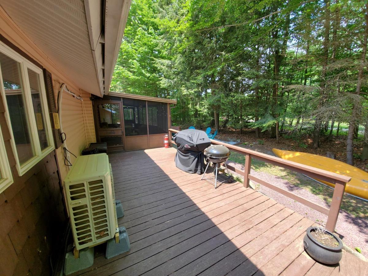Spacious Getaway, Ac, Hot Tub, Game Room - 15 Min To Camel Back Ski And Water Parks Pocono Country Place Exterior photo